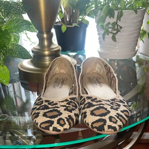 Skechers Air Cooled Memory Foam - Picture 2 of 6